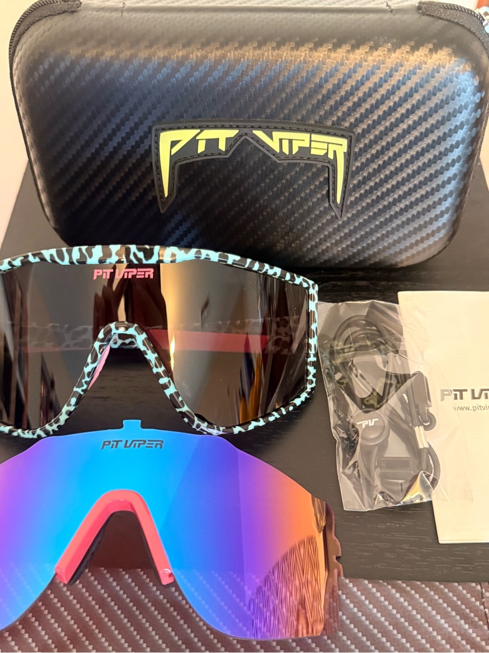 The Try-Hard by Pit Viper Performance Sunglasses Blue Animal Print Unisex Mirror - Picture 3 of 10